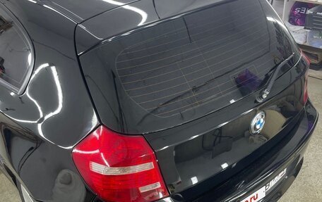 BMW 1 серия, 2011 год, 930 000 рублей, 2 фотография