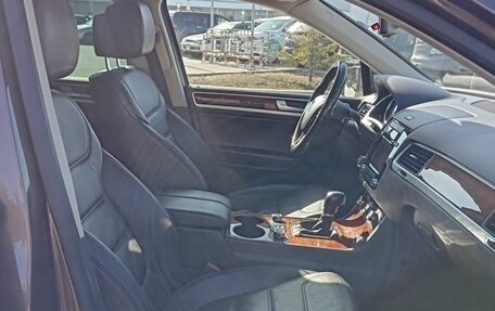 Volkswagen Touareg III, 2013 год, 2 010 000 рублей, 10 фотография