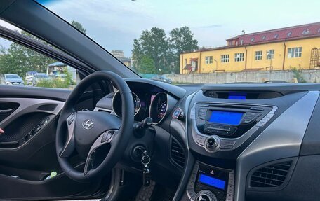 Hyundai Elantra V, 2013 год, 1 179 000 рублей, 3 фотография