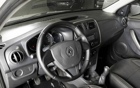 Renault Logan II, 2016 год, 765 400 рублей, 3 фотография