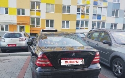 Mercedes-Benz C-Класс, 2004 год, 410 000 рублей, 1 фотография