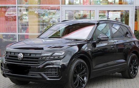 Volkswagen Touareg III, 2022 год, 5 650 000 рублей, 1 фотография