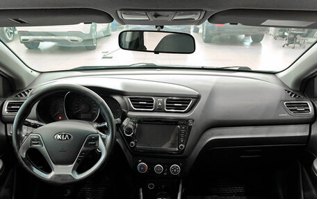 KIA Rio III рестайлинг, 2016 год, 890 000 рублей, 17 фотография