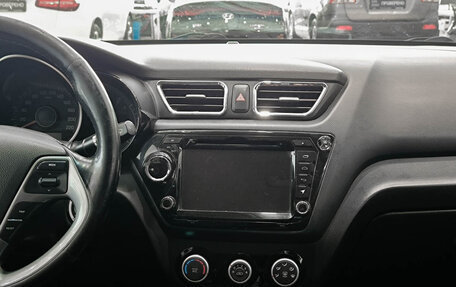 KIA Rio III рестайлинг, 2016 год, 890 000 рублей, 18 фотография