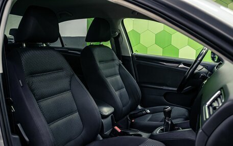 Volkswagen Jetta VI, 2013 год, 988 000 рублей, 11 фотография