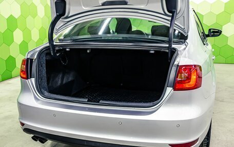 Volkswagen Jetta VI, 2013 год, 988 000 рублей, 23 фотография