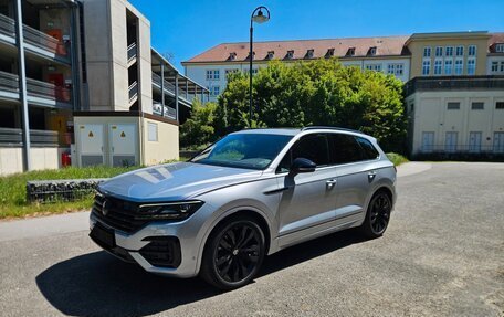 Volkswagen Touareg III, 2022 год, 5 515 000 рублей, 2 фотография