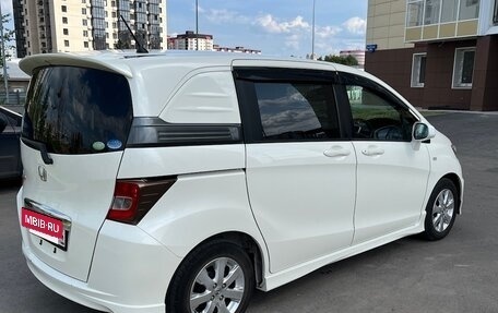 Honda Freed I, 2010 год, 1 280 000 рублей, 5 фотография