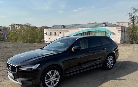 Volvo V90 Cross Country I рестайлинг, 2018 год, 3 500 000 рублей, 3 фотография