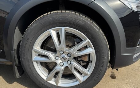 Volvo V90 Cross Country I рестайлинг, 2018 год, 3 500 000 рублей, 18 фотография
