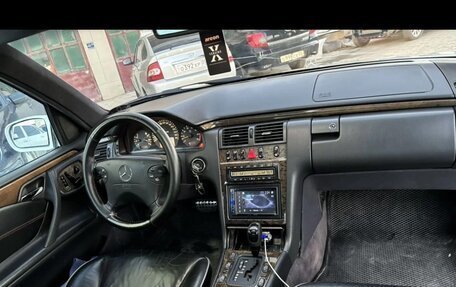 Mercedes-Benz E-Класс, 1998 год, 1 250 000 рублей, 15 фотография