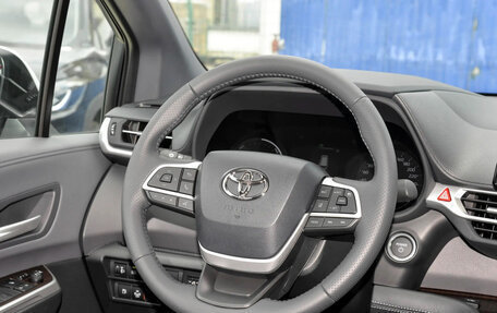 Toyota Sienna, 2025 год, 5 790 000 рублей, 11 фотография