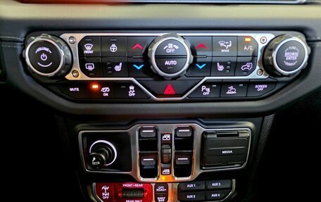 Jeep Wrangler, 2024 год, 17 990 000 рублей, 24 фотография