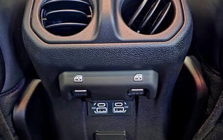 Jeep Wrangler, 2024 год, 17 990 000 рублей, 30 фотография
