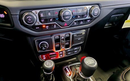Jeep Wrangler, 2024 год, 17 990 000 рублей, 23 фотография