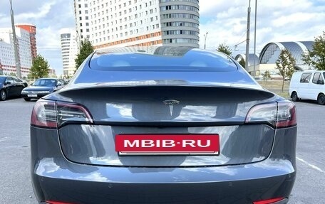 Tesla Model 3 I, 2021 год, 2 790 000 рублей, 5 фотография