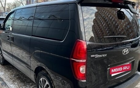 Hyundai Grand Starex Grand Starex I рестайлинг 2, 2020 год, 4 000 000 рублей, 6 фотография