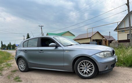 BMW 1 серия, 2006 год, 800 000 рублей, 2 фотография