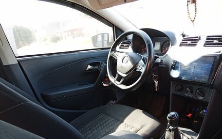 Volkswagen Polo VI (EU Market), 2015 год, 870 000 рублей, 11 фотография