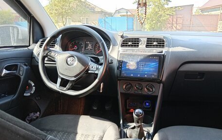 Volkswagen Polo VI (EU Market), 2015 год, 870 000 рублей, 9 фотография