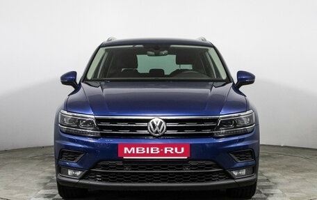 Volkswagen Tiguan II, 2018 год, 2 549 700 рублей, 2 фотография