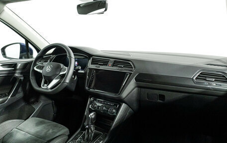 Volkswagen Tiguan II, 2018 год, 2 549 700 рублей, 9 фотография
