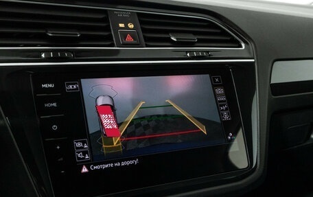Volkswagen Tiguan II, 2018 год, 2 549 700 рублей, 19 фотография