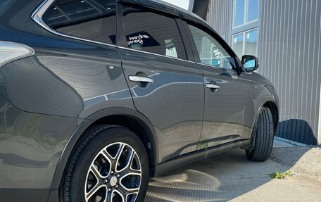 Mitsubishi Outlander III рестайлинг 3, 2014 год, 1 900 000 рублей, 3 фотография