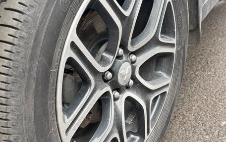 Mitsubishi Outlander III рестайлинг 3, 2014 год, 1 900 000 рублей, 9 фотография
