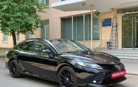 Toyota Camry, 2020 год, 2 650 000 рублей, 4 фотография