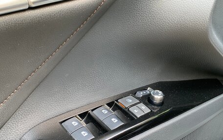 Toyota Camry, 2020 год, 2 650 000 рублей, 20 фотография