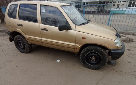 Chevrolet Niva I рестайлинг, 2004 год, 285 000 рублей, 3 фотография