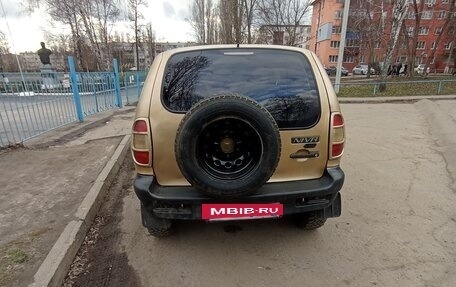 Chevrolet Niva I рестайлинг, 2004 год, 285 000 рублей, 6 фотография