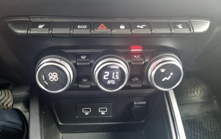 Renault Duster, 2022 год, 1 980 000 рублей, 19 фотография
