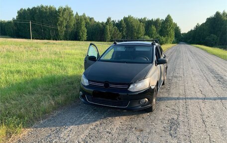 Volkswagen Polo VI (EU Market), 2011 год, 372 000 рублей, 2 фотография