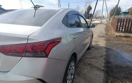 Hyundai Solaris II рестайлинг, 2022 год, 1 750 000 рублей, 12 фотография