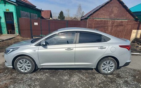 Hyundai Solaris II рестайлинг, 2022 год, 1 750 000 рублей, 26 фотография