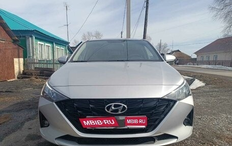 Hyundai Solaris II рестайлинг, 2022 год, 1 750 000 рублей, 18 фотография