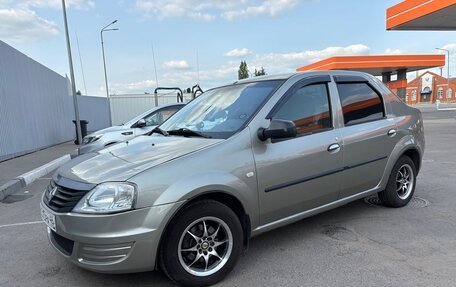 Renault Logan I, 2010 год, 390 000 рублей, 3 фотография