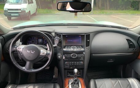 Infiniti QX70, 2014 год, 2 950 000 рублей, 9 фотография