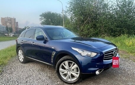Infiniti FX II, 2012 год, 2 300 000 рублей, 13 фотография