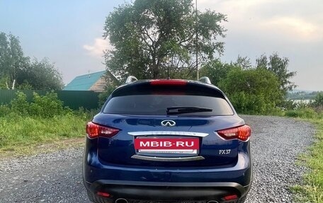 Infiniti FX II, 2012 год, 2 300 000 рублей, 15 фотография
