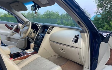 Infiniti FX II, 2012 год, 2 300 000 рублей, 33 фотография