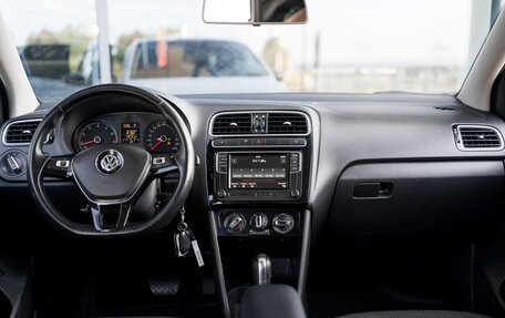 Volkswagen Polo VI (EU Market), 2017 год, 995 000 рублей, 19 фотография