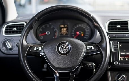 Volkswagen Polo VI (EU Market), 2017 год, 995 000 рублей, 11 фотография