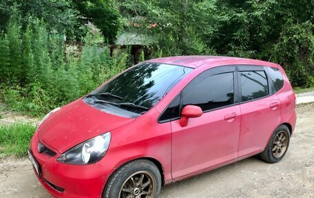 Honda Fit III, 2001 год, 300 000 рублей, 1 фотография