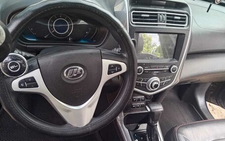 Lifan X60 I рестайлинг, 2016 год, 900 000 рублей, 13 фотография