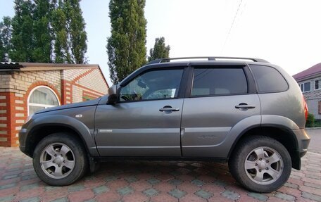 Chevrolet Niva I рестайлинг, 2013 год, 550 000 рублей, 3 фотография