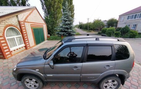 Chevrolet Niva I рестайлинг, 2013 год, 550 000 рублей, 4 фотография