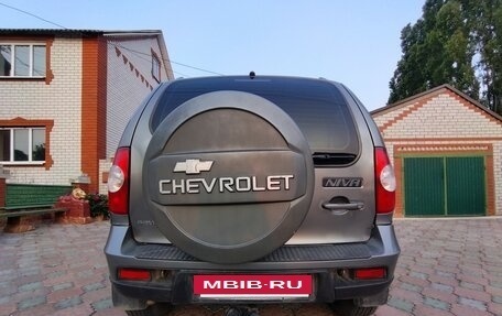 Chevrolet Niva I рестайлинг, 2013 год, 550 000 рублей, 5 фотография